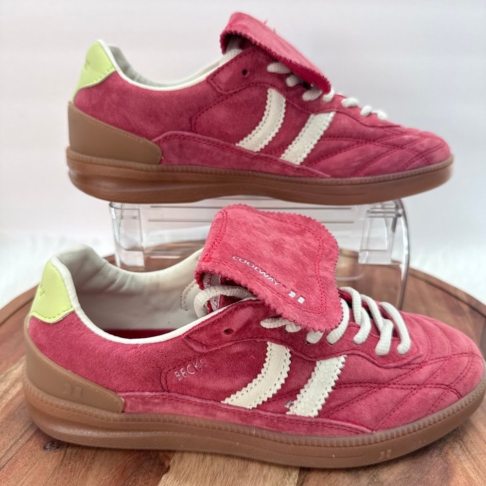 Coolway‎ Becks Red Suede Soccer Inspired Sneakers Womens 8 Fold Over Tongue Gum